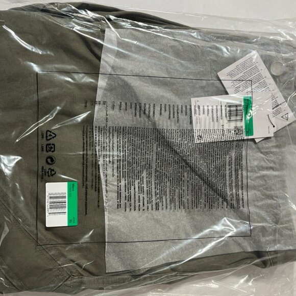 New with Tags Nike Jordan Essentials Chicago Men's Trousers in Medium Olive - Picture 5 of 6